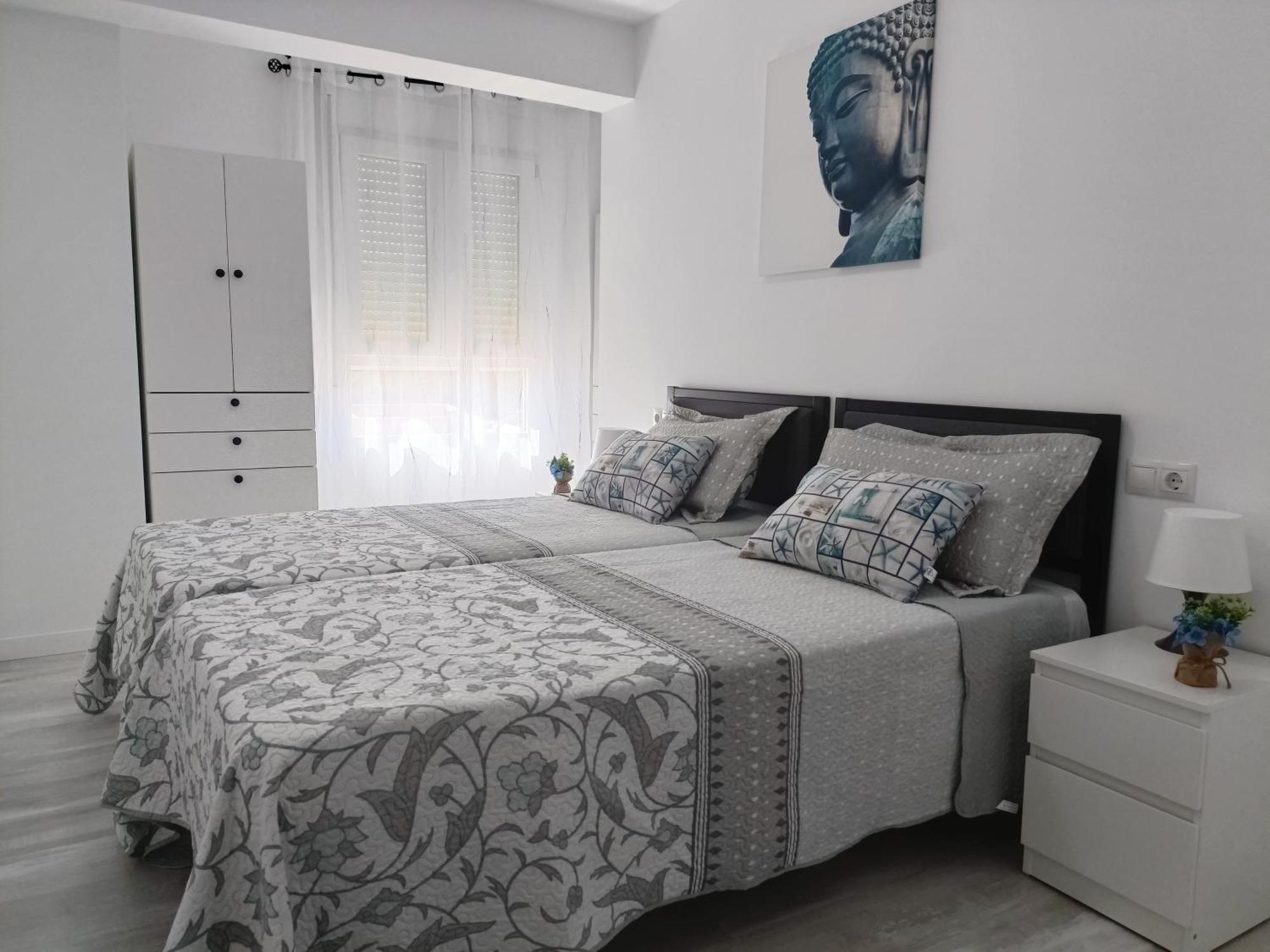 Mare De Deu, Vivienda Vacacional Para Familias Y Mayores De 25 Anos En El Grao De Gandia-Playa Playa de Gandia المظهر الخارجي الصورة